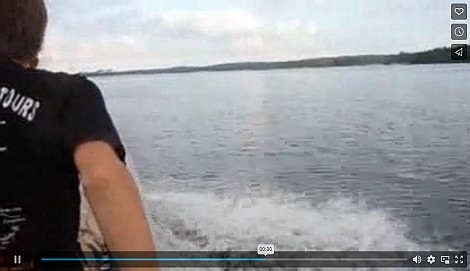 Motorcsónakkal az Urubu folyón